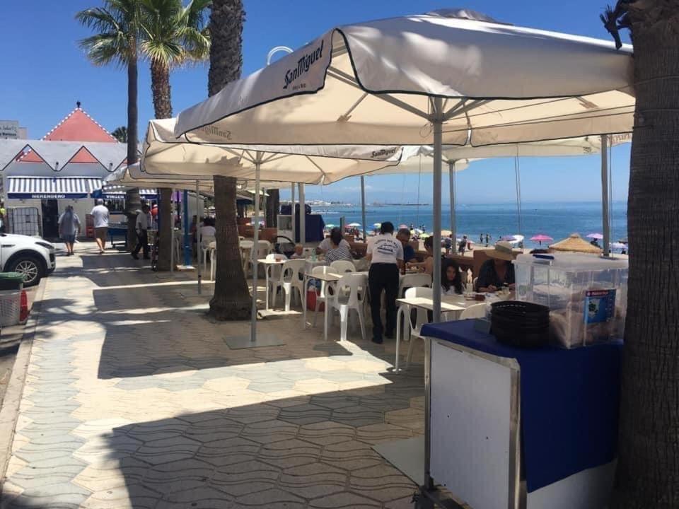 Luxury Beachfront Apartment In Benalmadena Costa Екстериор снимка