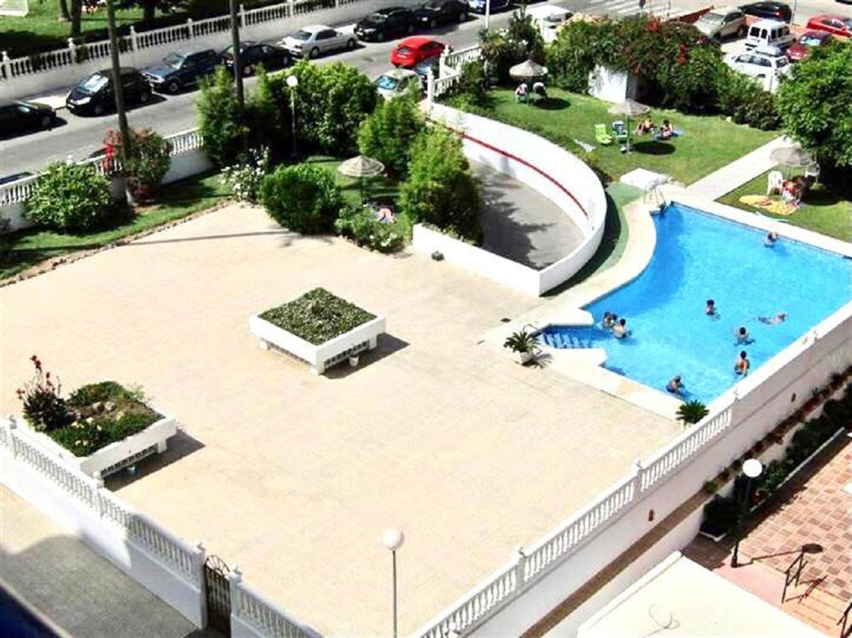 Luxury Beachfront Apartment In Benalmadena Costa Екстериор снимка