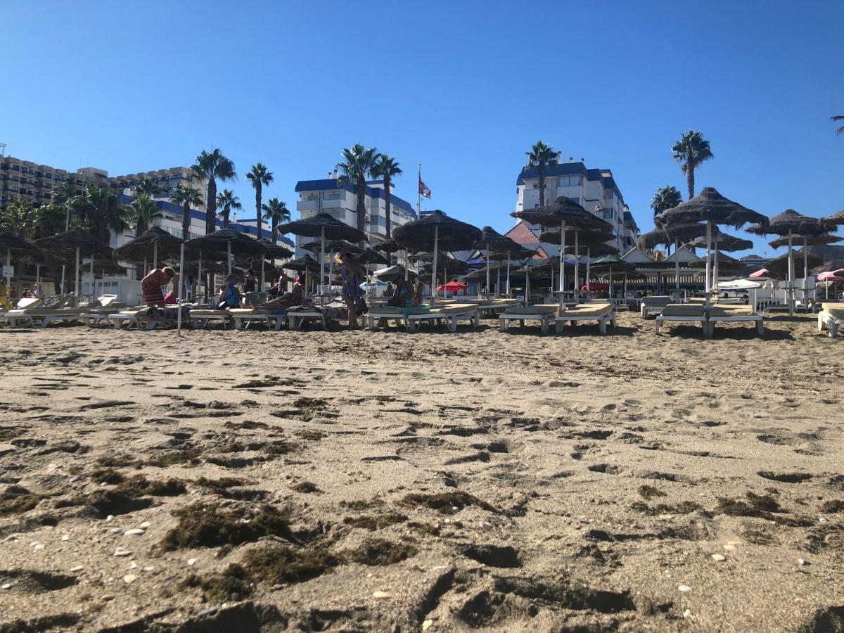 Luxury Beachfront Apartment In Benalmadena Costa Екстериор снимка