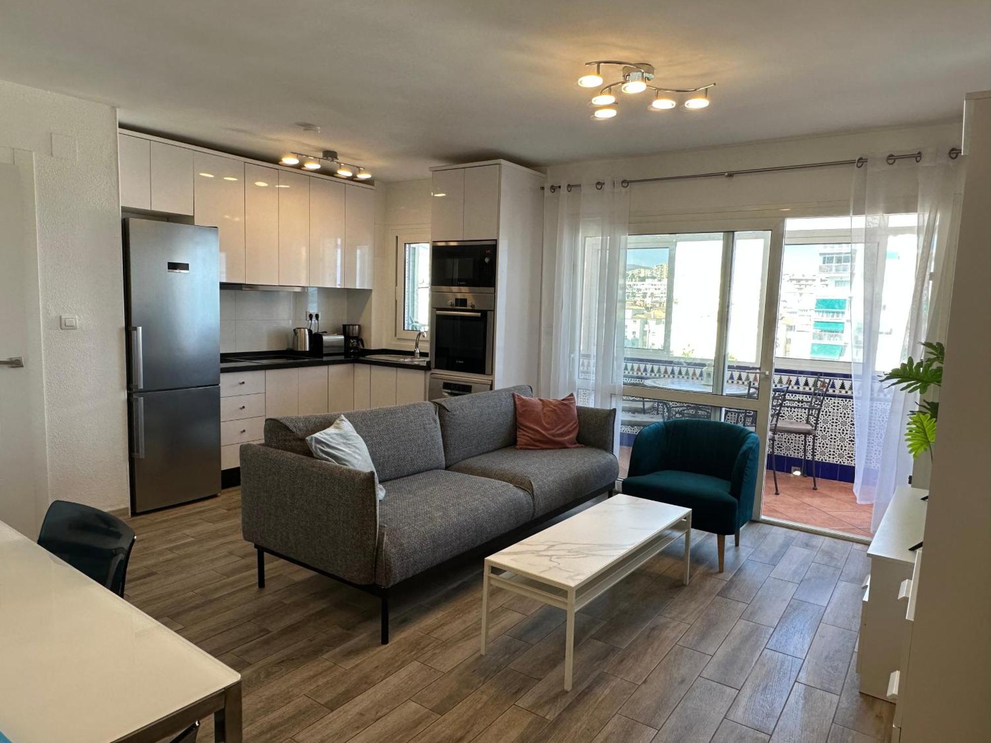 Luxury Beachfront Apartment In Benalmadena Costa Екстериор снимка