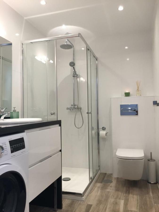 Luxury Beachfront Apartment In Benalmadena Costa Екстериор снимка
