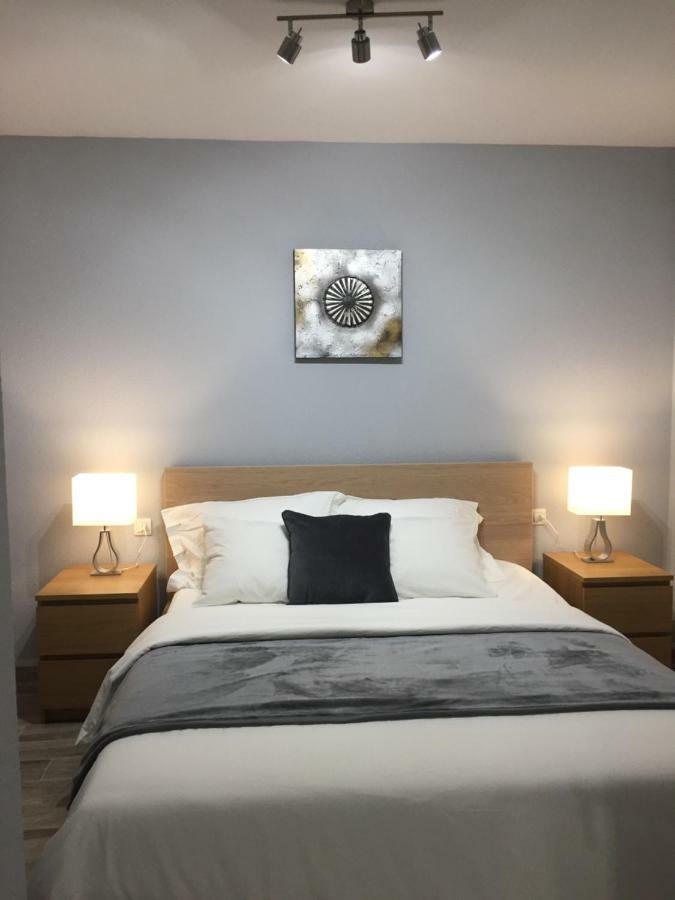 Luxury Beachfront Apartment In Benalmadena Costa Екстериор снимка